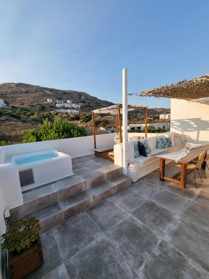 Ninemia Naxos Suites Agios Thaleleos Екстериор снимка